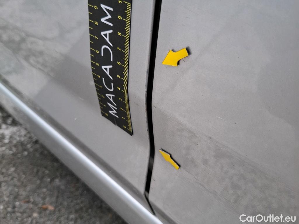  Nissan  Micra NISSAN  / 2016 / 5P / Berline IG-T 92 Business Edition #50