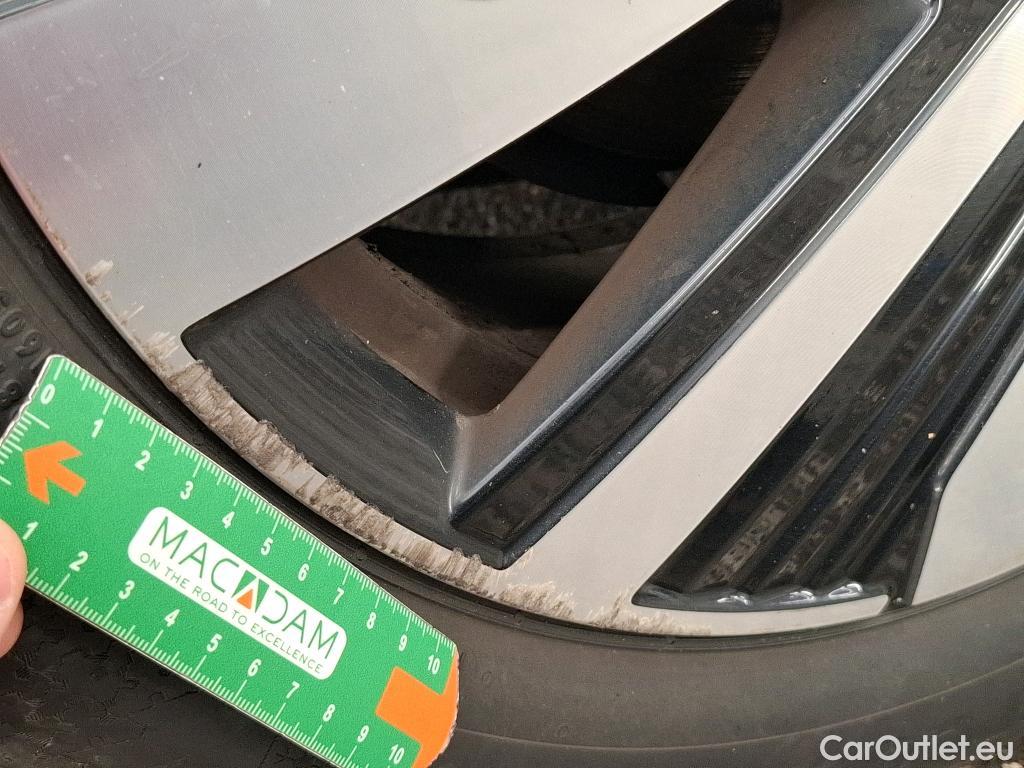  Volkswagen  Golf  VOLKSWAGEN / 2020 / 5P / Berline 1.4 eHybrid OPF 204 DSG6 Style #19