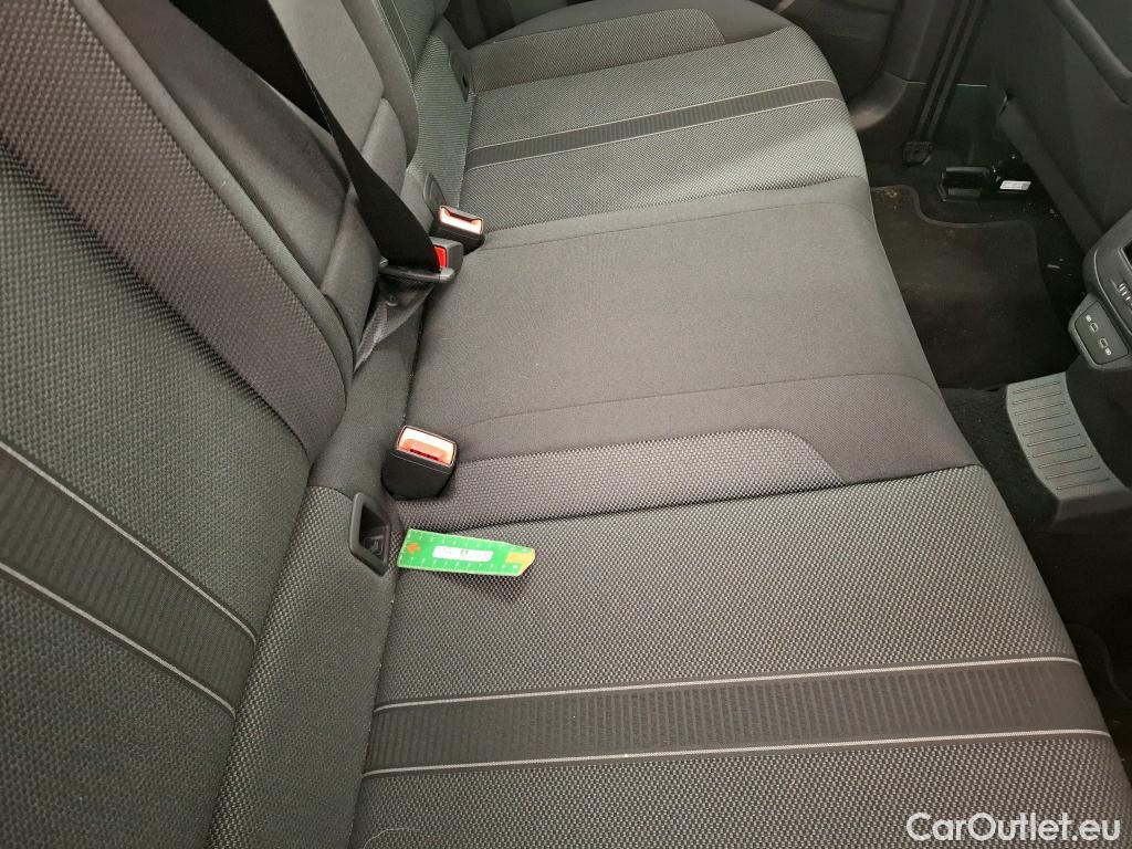  Volkswagen  T-ROC VOLKSWAGEN  / 2021 / 5P / SUV 2.0 TDI 116 LIFE PLUS #6