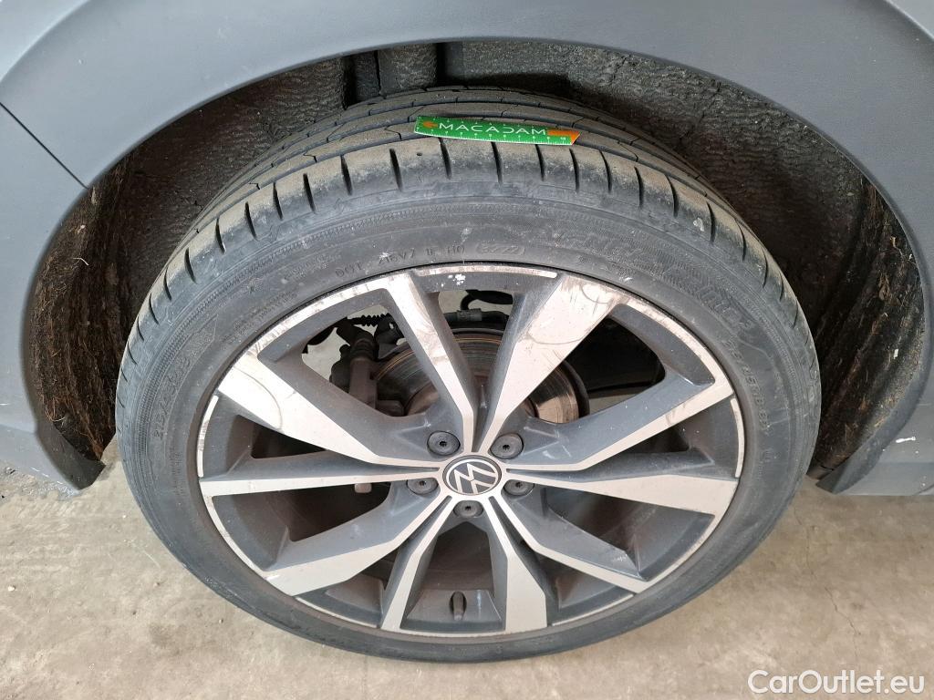  Volkswagen  Taigo  R-Line 1.5 TSI 150CV BVA7 E6d #40