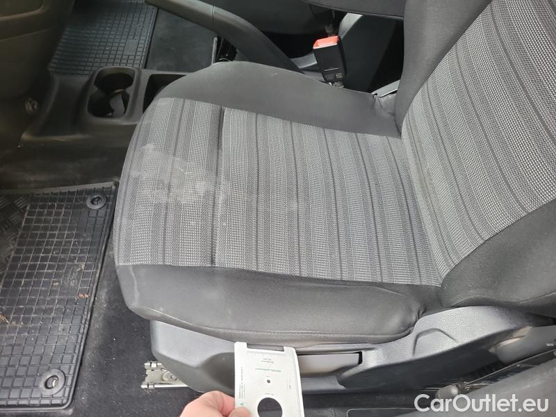  Opel  Combo  Life (E)  (2018) Com.L.1.5D 96 Elegance Plus 5d #14