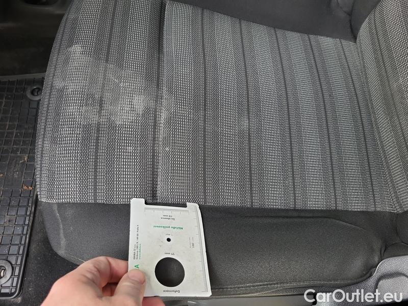  Opel  Combo  Life (E)  (2018) Com.L.1.5D 96 Elegance Plus 5d #13