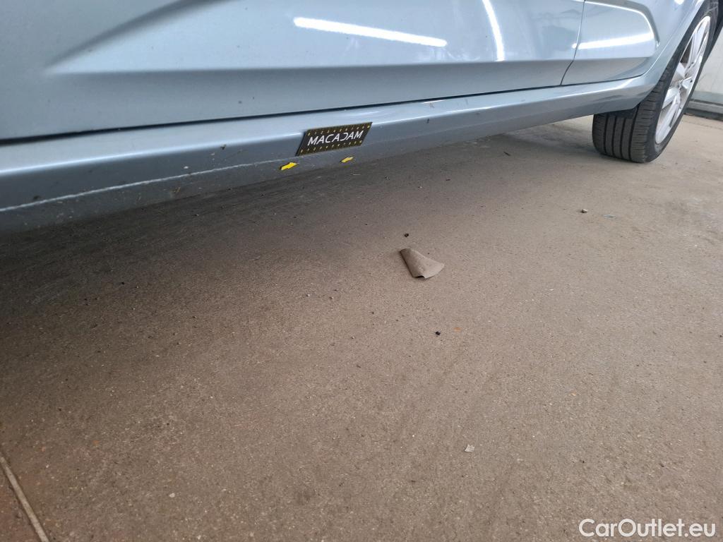  Renault  Megane  IV Grandtour Business 1.5 dCi 115CV BVM6 E6d #20