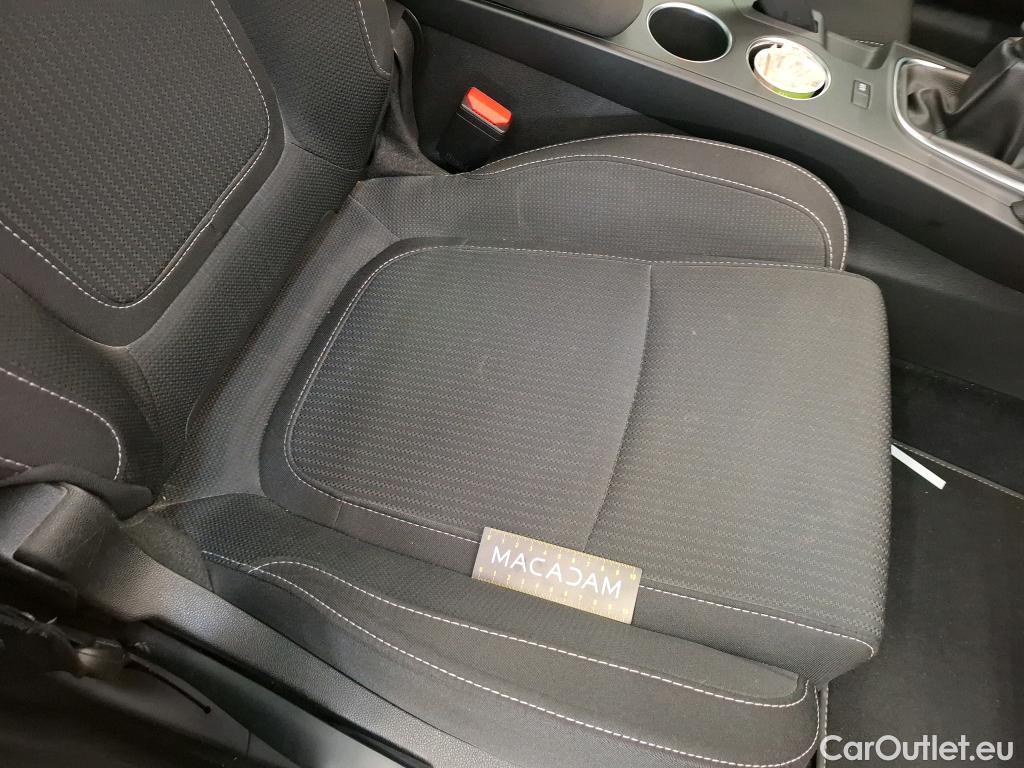  Renault  Megane  IV Grandtour Business 1.5 dCi 115CV BVM6 E6d #26