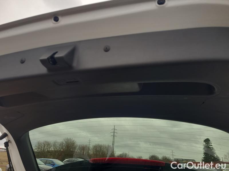  Hyundai  i30   cw (PD)(2017->)  kom.1.0TGDI 120 Smart #16