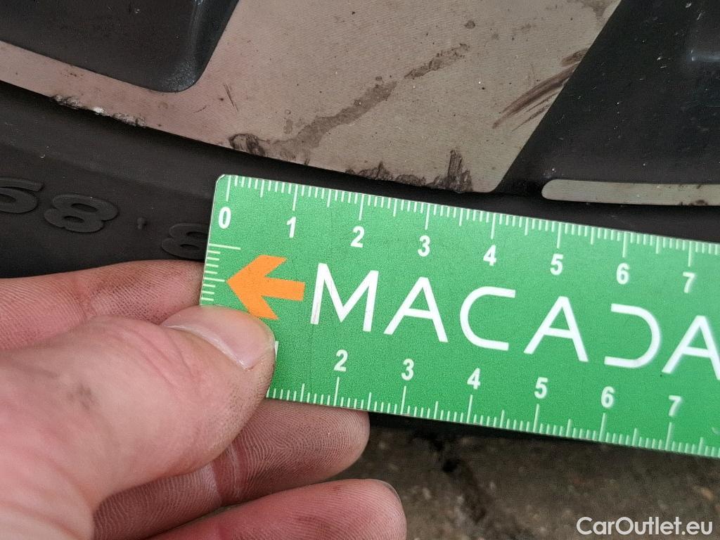  Volkswagen  Taigo  R-Line 1.5 TSI 150CV BVA7 E6d #31