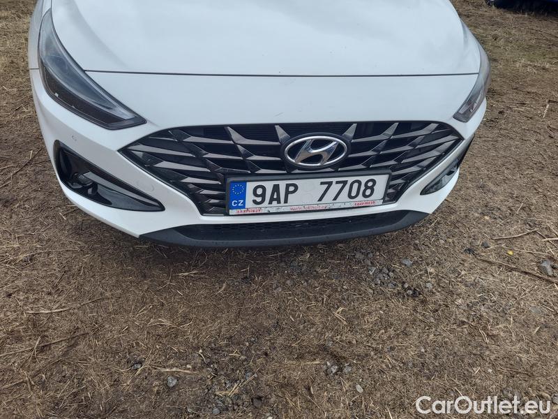  Hyundai  i30   cw (PD)(2017->)  kom.1.0TGDI 120 Smart #2