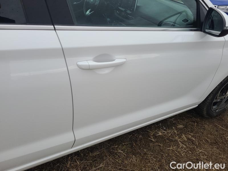  Hyundai  i30   cw (PD)(2017->)  kom.1.0TGDI 120 Smart #8