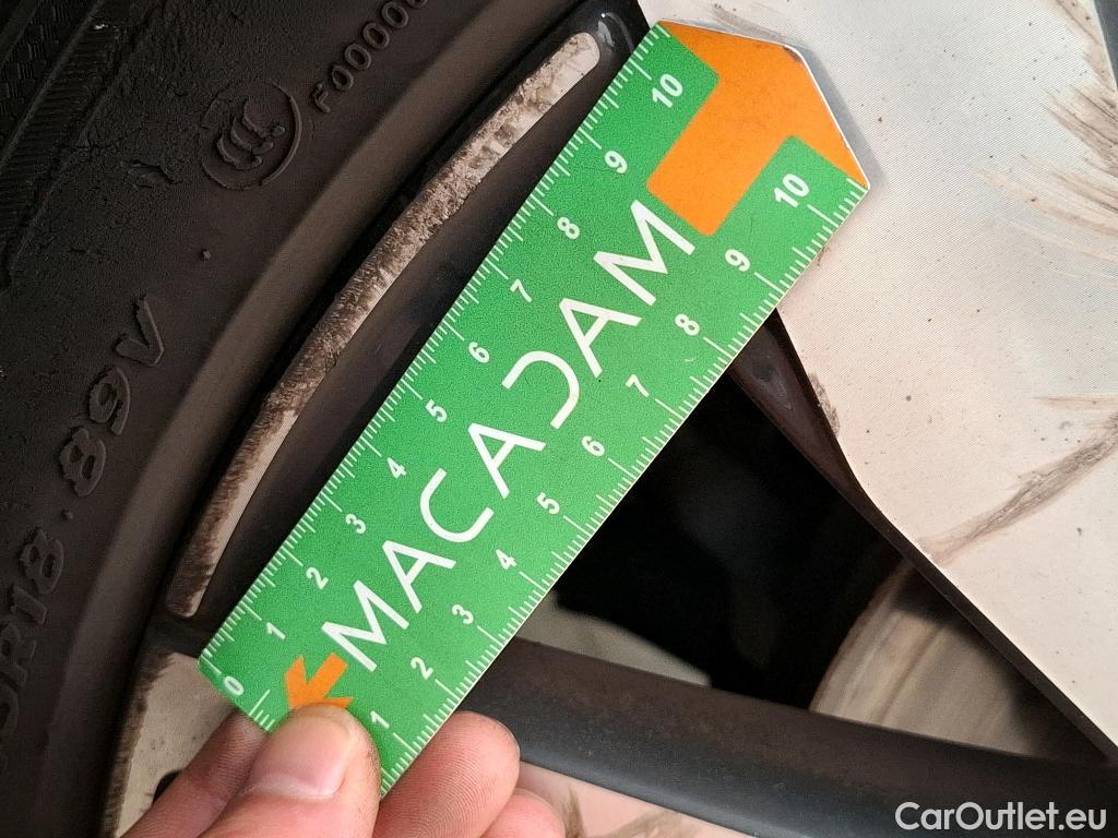  Volkswagen  Taigo  R-Line 1.5 TSI 150CV BVA7 E6d #6