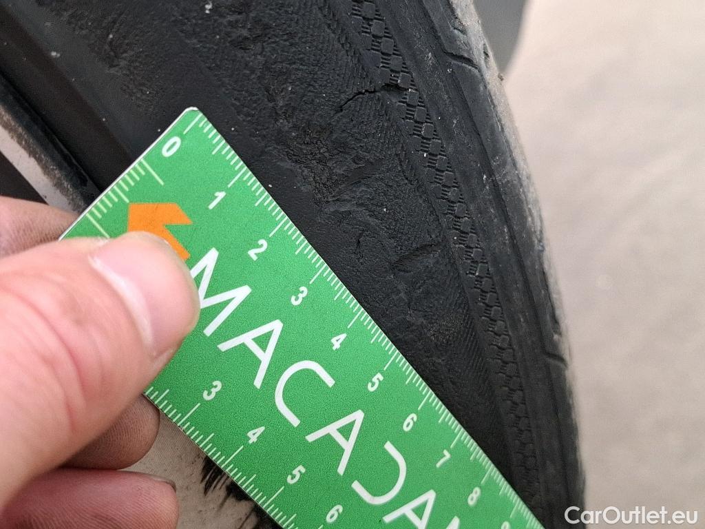  Volkswagen  Taigo  R-Line 1.5 TSI 150CV BVA7 E6d #17