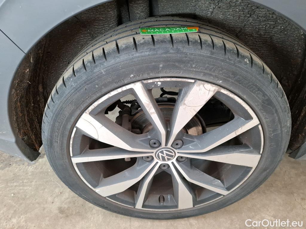  Volkswagen  Taigo  R-Line 1.5 TSI 150CV BVA7 E6d #26