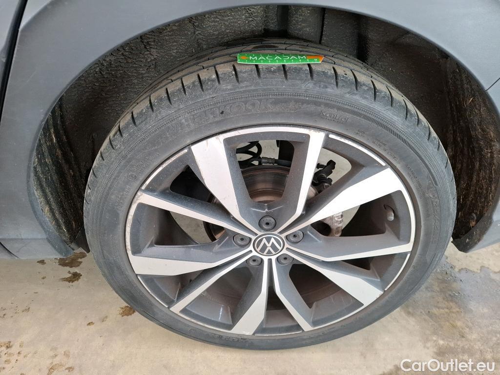  Volkswagen  Taigo  R-Line 1.5 TSI 150CV BVA7 E6d #34