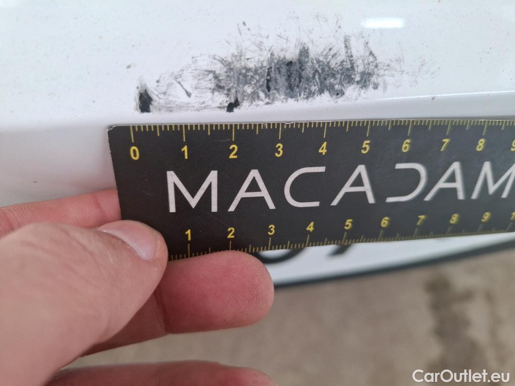  Peugeot  208  Premium 1.2 PureTech 75CV BVM5 E6d #24