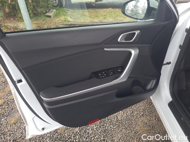  KIA  Cee'd Ceed Sportswagon (2018->) Ceed SW 1.5 T-GDI 118 Top #13