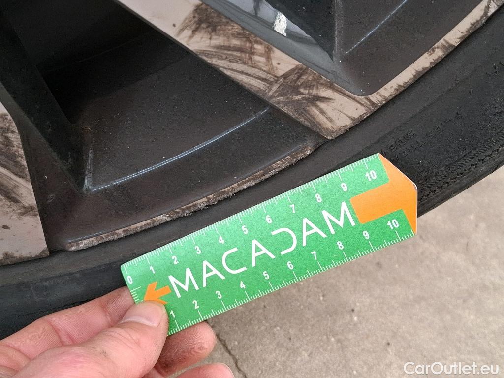  Volkswagen  Taigo  R-Line 1.5 TSI 150CV BVA7 E6d #8