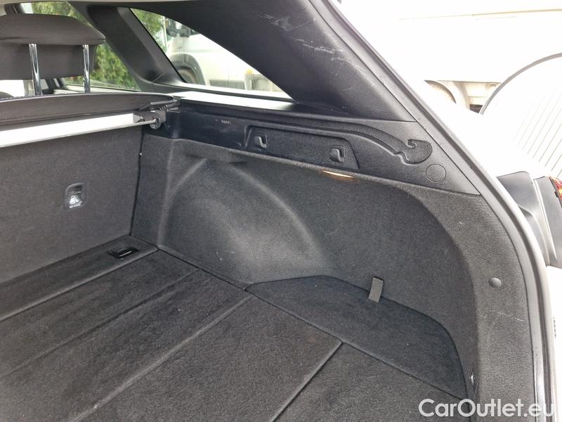  KIA  Cee'd Ceed  (CD) (2018->) Ceed SW 1.5 T-GDI 118 Top AT #9