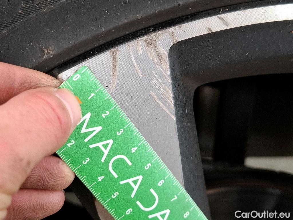  Volkswagen  Taigo  R-Line 1.5 TSI 150CV BVA7 E6d #36