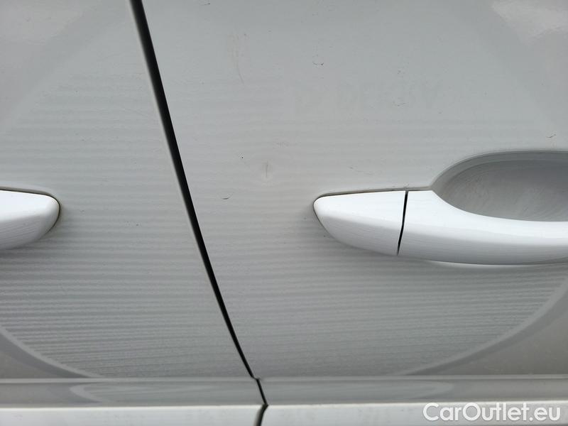  Opel  Combo  Life (E)  (2018) Com.L.1.5D 96 Elegance Plus 5d #4