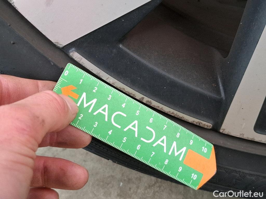  Volkswagen  Taigo  R-Line 1.5 TSI 150CV BVA7 E6d #48