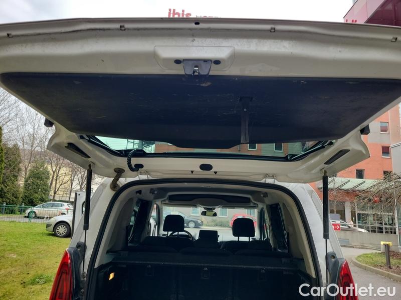  Opel  Combo  Life (E)  (2018) Com.L.1.5D 96 Elegance Plus 5d #16