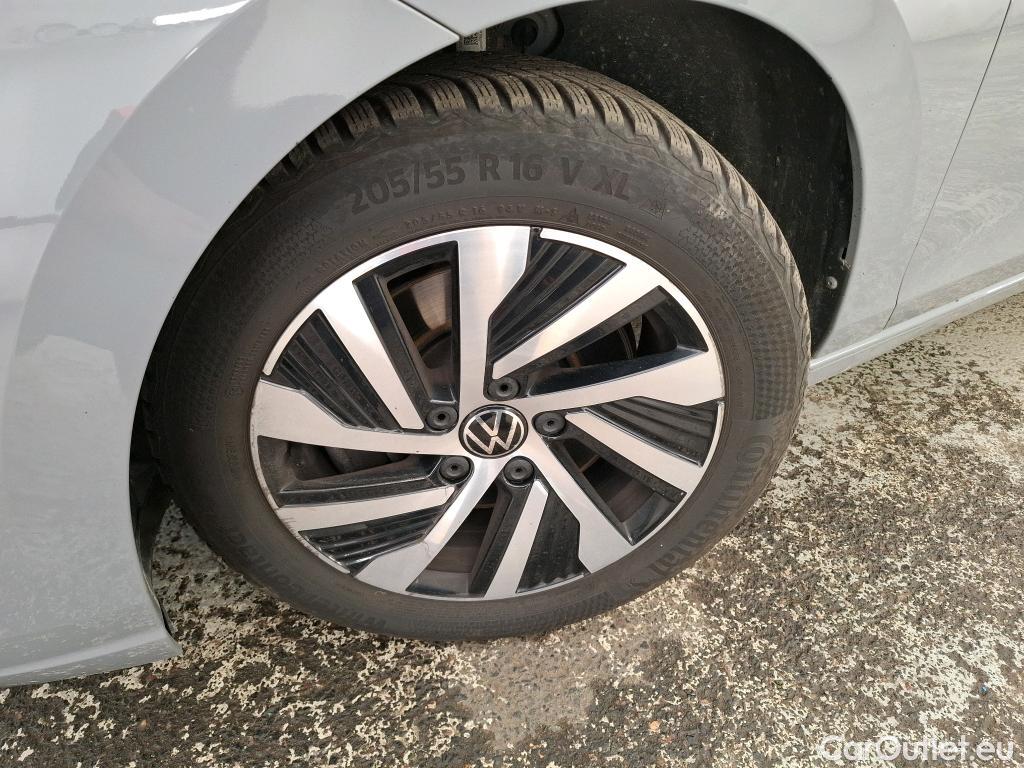  Volkswagen  Golf  VOLKSWAGEN / 2020 / 5P / Berline 1.4 eHybrid OPF 204 DSG6 Style #13