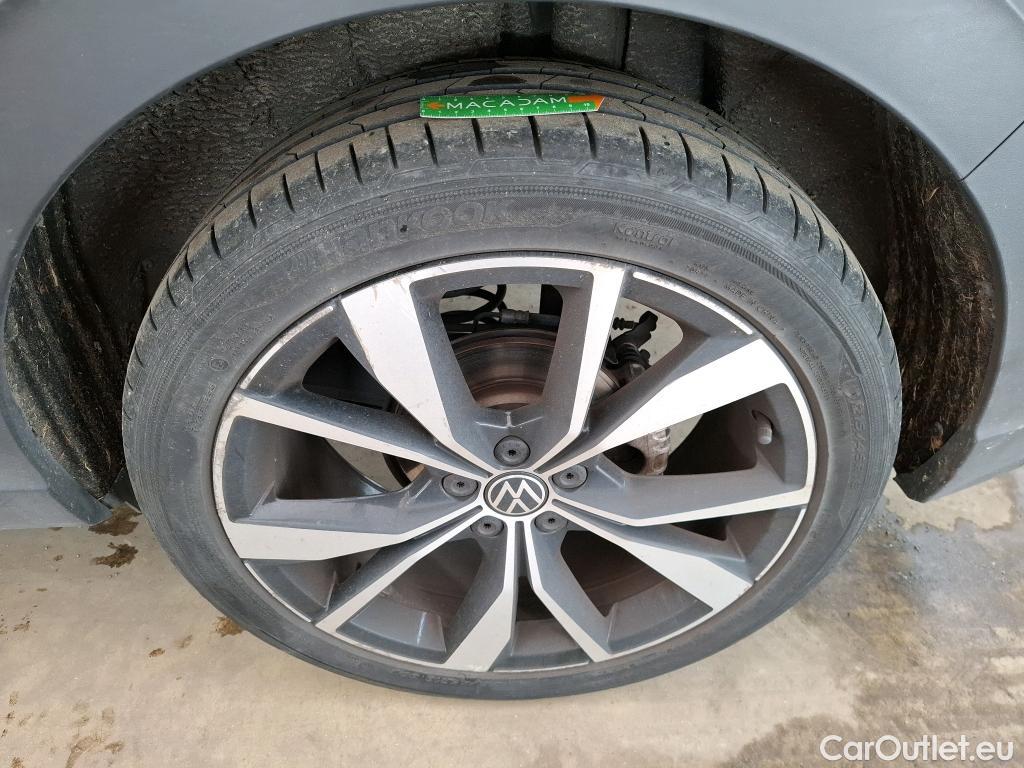  Volkswagen  Taigo  R-Line 1.5 TSI 150CV BVA7 E6d #24