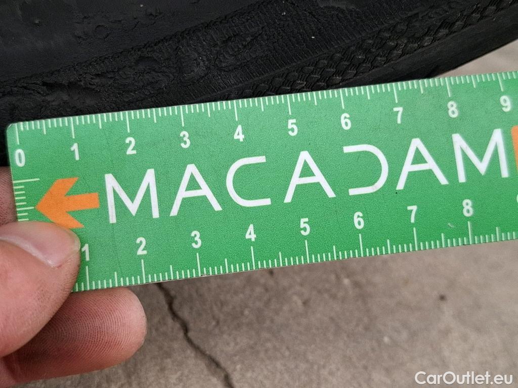  Volkswagen  Taigo  R-Line 1.5 TSI 150CV BVA7 E6d #19