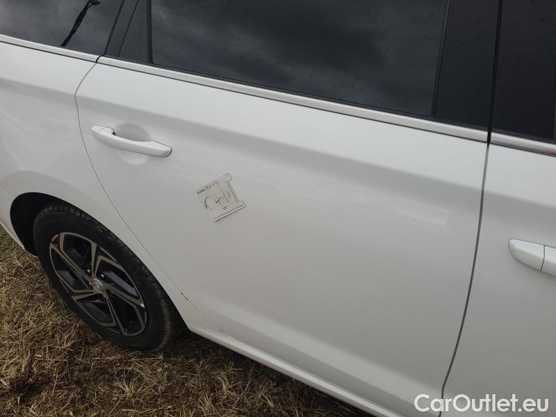  Hyundai  i30   cw (PD)(2017->)  kom.1.0TGDI 120 Smart #10