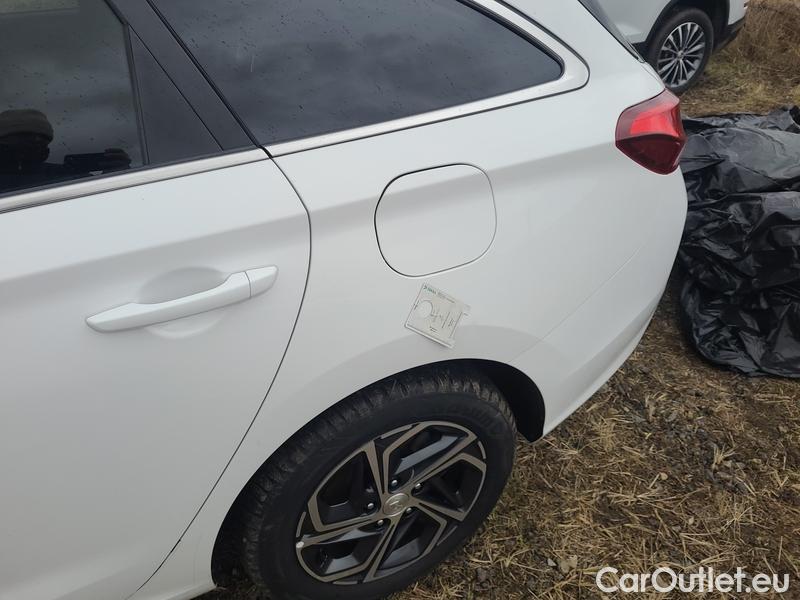  Hyundai  i30   cw (PD)(2017->)  kom.1.0TGDI 120 Smart #6