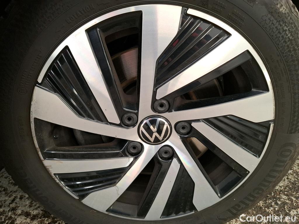  Volkswagen  Golf  VOLKSWAGEN / 2020 / 5P / Berline 1.4 eHybrid OPF 204 DSG6 Style #14