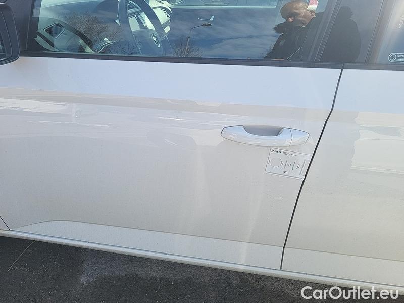  Skoda  Fabia  Combi (2015)  Com.1.0TSI 70 Style #4