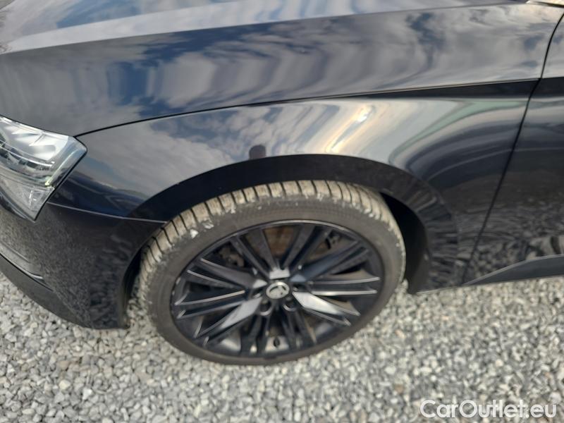  Skoda  Superb  (3V3)(2015) Supe.2.0TDI 147 Style 4x4 Aut #5
