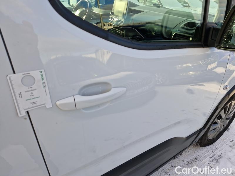  Peugeot  RIFTER   (06.2018->)  1.5BHDi 130 Allure #26