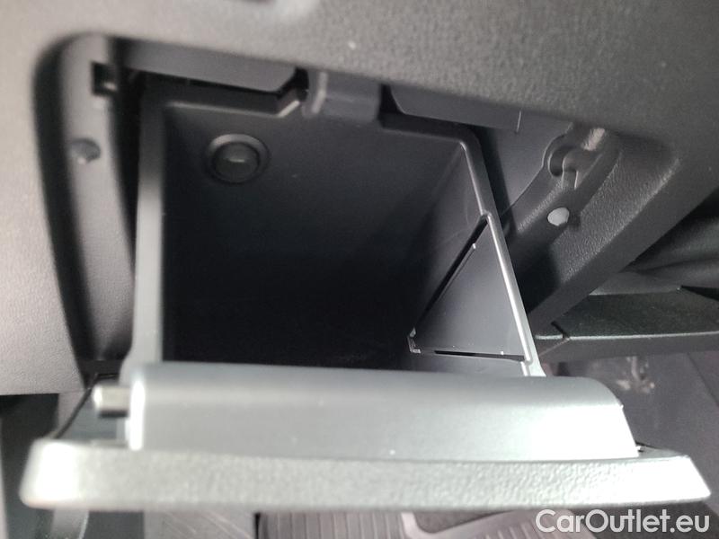  Skoda  Octavia  Combi (NX3)(2020) Oct.Com.1.5 e-TEC 110 Style AT #7