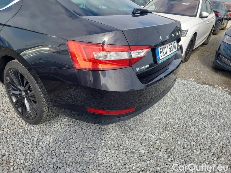  Skoda  Superb  (3V3)(2015) Supe.2.0TDI 147 Style 4x4 Aut #18
