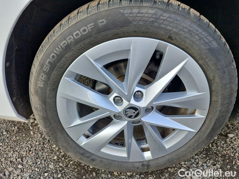 Skoda  Octavia  Combi (NX3)(2020) Oct.Com.1.5e-TEC 110 Style AT #13