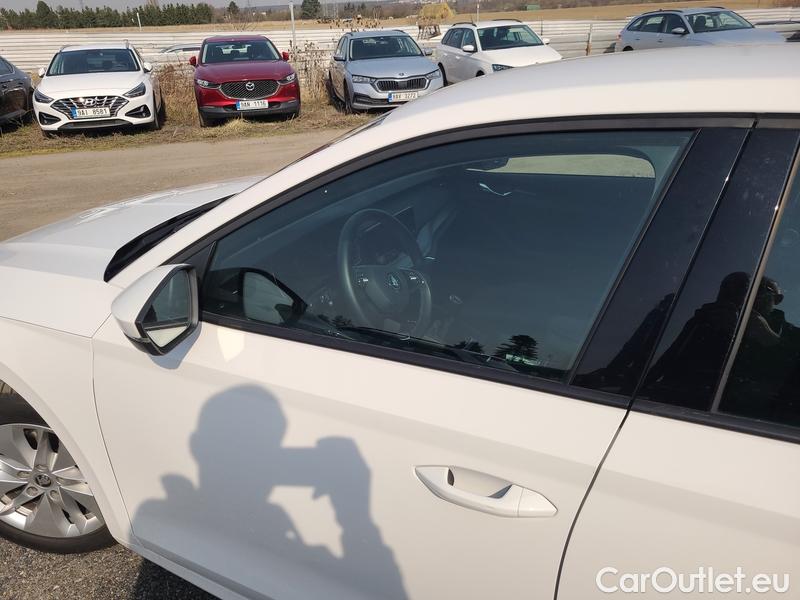  Skoda  Octavia  Lim. (NX3)(2020)  1.5TSI 110 Ambition 5d #2