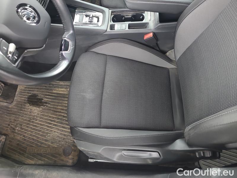  Skoda  Octavia  Combi (NX3)(2020) Oct.C.2.0TDI 110 4x4 Ambit AT #18