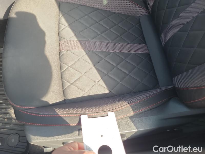  Skoda  Octavia  Combi (NX3)(2020) Oct.C. 2.0TDI 147 RS 4x4 AT #8