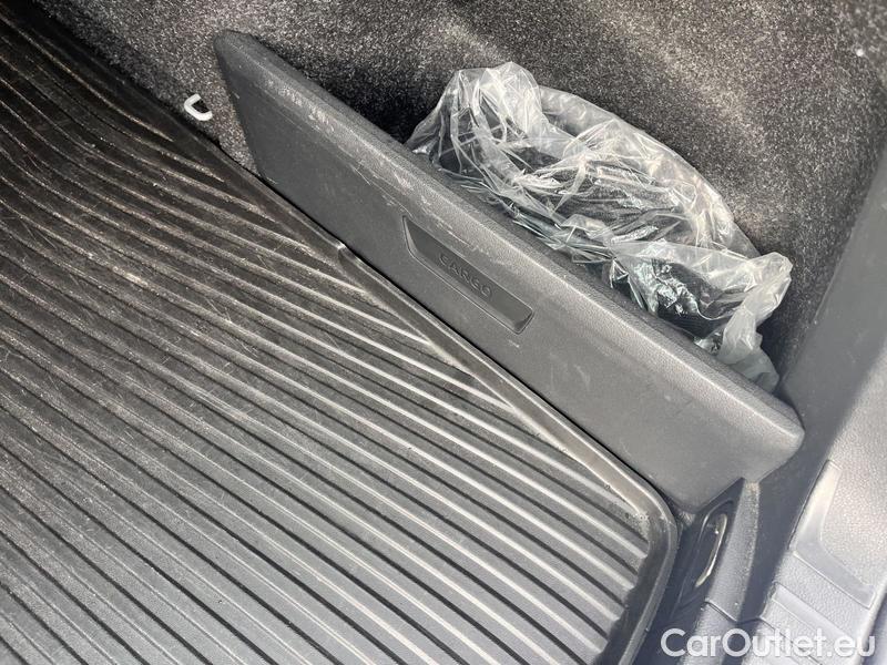  Skoda  Octavia  Combi (NX3)(2020) Oct.Combi 1.5TSI 110 Style #15