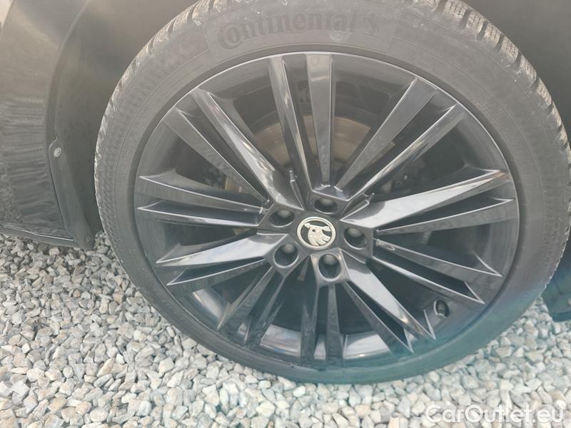  Skoda  Superb  (3V3)(2015) Supe.2.0TDI 147 Style 4x4 Aut #28