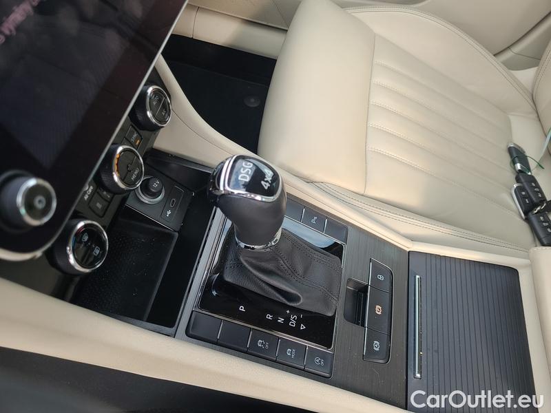  Skoda  Superb  (3V3)(2015) Supe.2.0TDI 147 Style 4x4 Aut #13