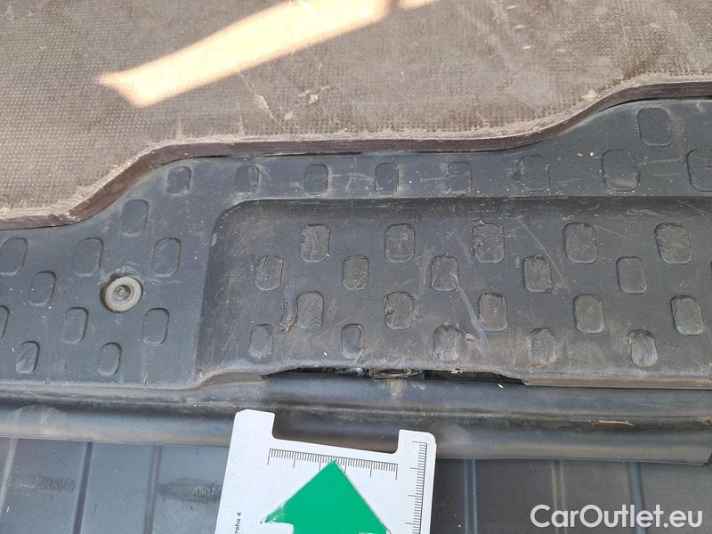  Renault  Trafic  Combi (2014) T.Combi Van dCi L2 4d #8