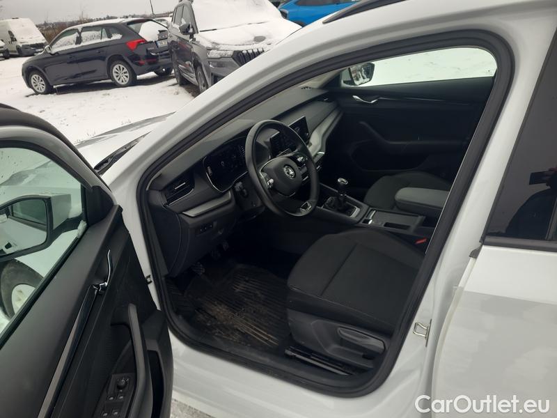  Skoda  Octavia  Combi (NX3)(2020) Oct.Combi 1.0TSI 81 Ambition #14