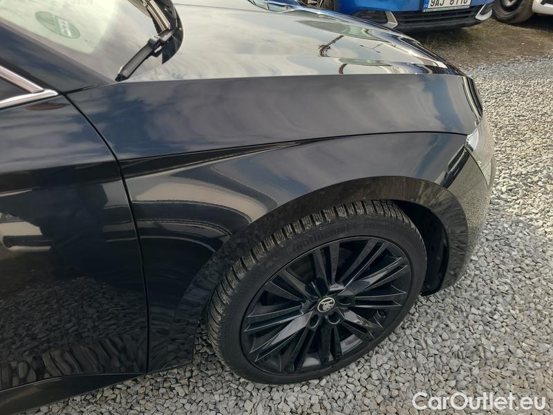  Skoda  Superb  (3V3)(2015) Supe.2.0TDI 147 Style 4x4 Aut #27