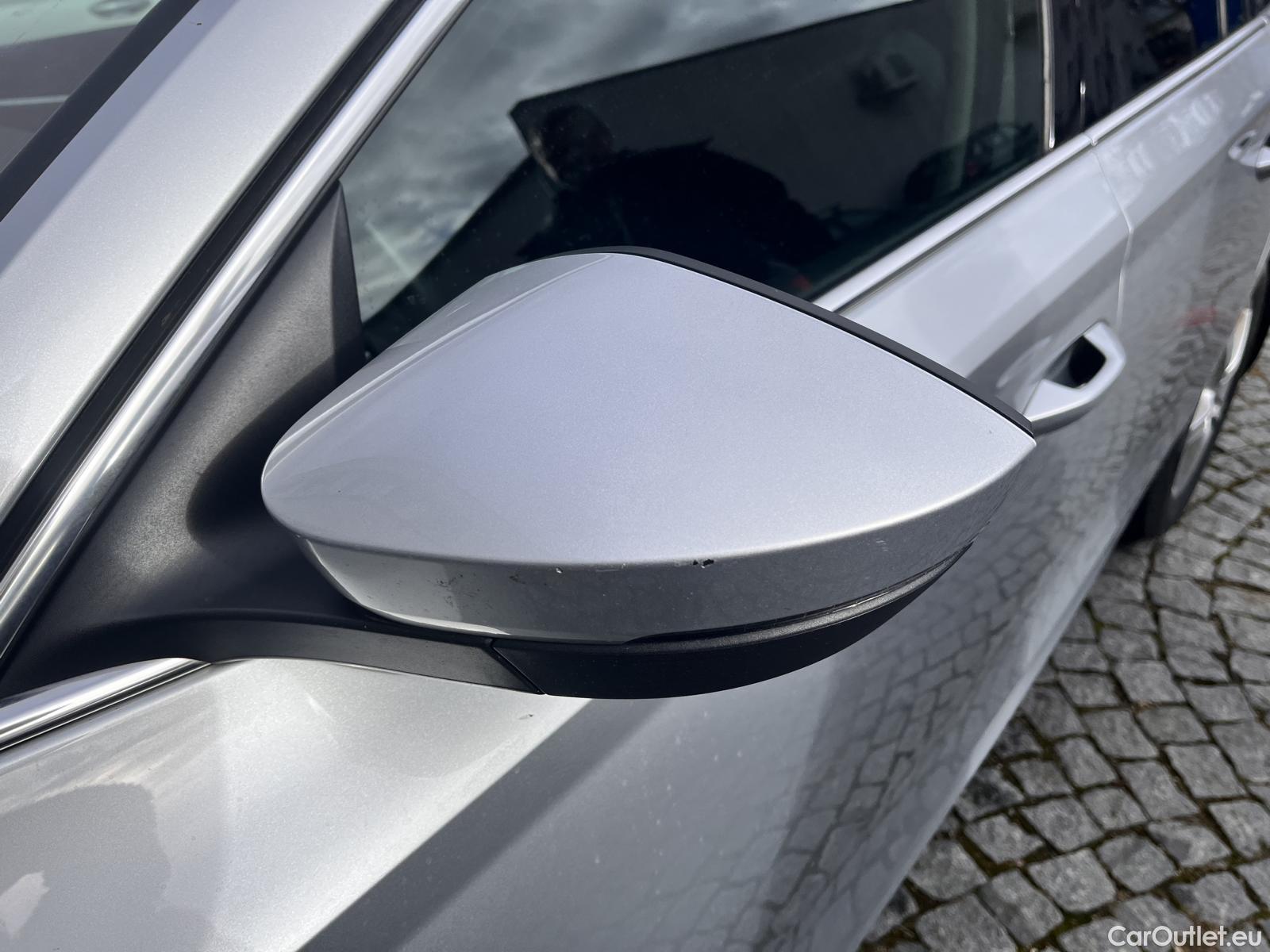  Skoda  Octavia  Combi (NX3)(2020) Oct.Combi 1.5TSI 110 Style #8