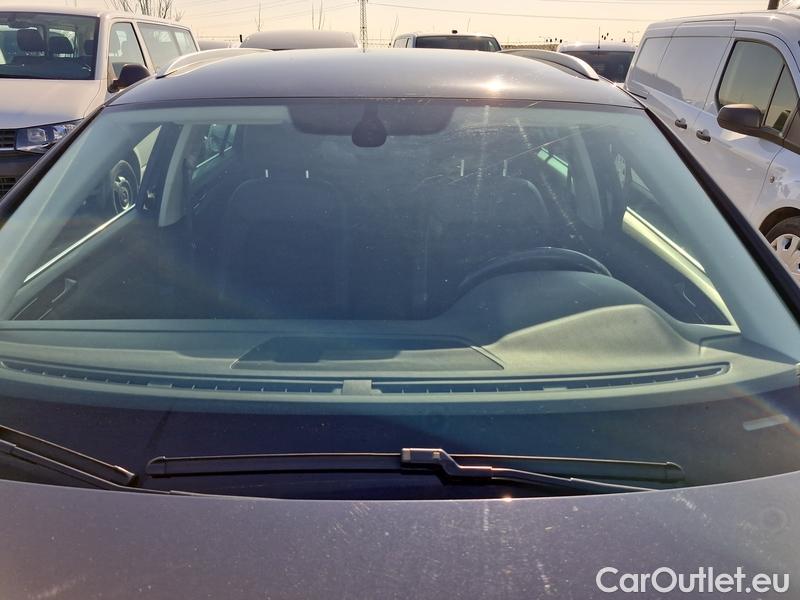  Volkswagen  Passat  Variant (CB5) (2019) Pas.Var.2.0TDI 110 HL AT #1