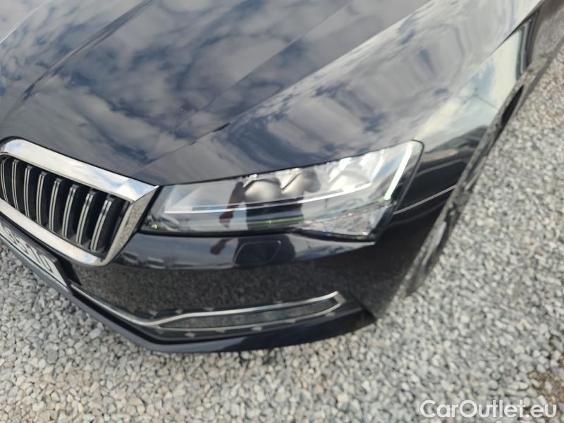  Skoda  Superb  (3V3)(2015) Supe.2.0TDI 147 Style 4x4 Aut #4