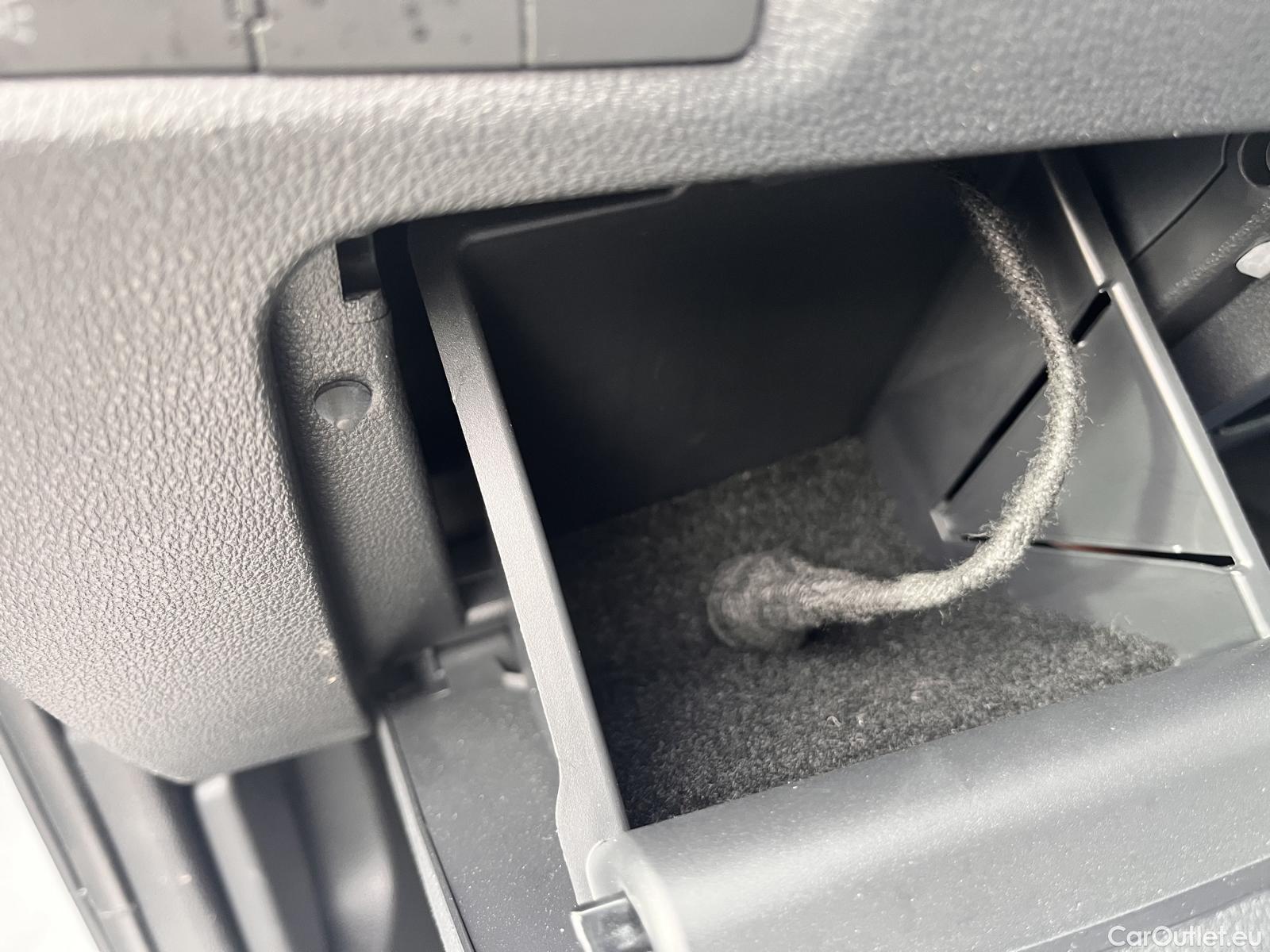  Skoda  Octavia  Combi (NX3)(2020) Oct.Combi 1.5TSI 110 Style #2