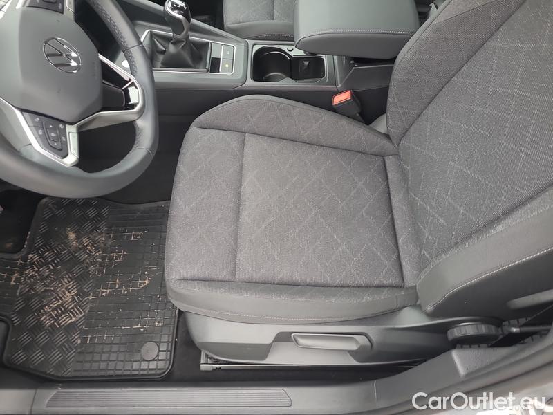  Volkswagen  Golf  VIII Variant (CG5) 2020 Var.1.5 TSI 96 Life #10